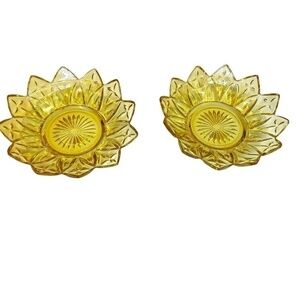Yellow Amber Federal Glass Daisy Petal Pattern Sunflower Snack Cake Plates